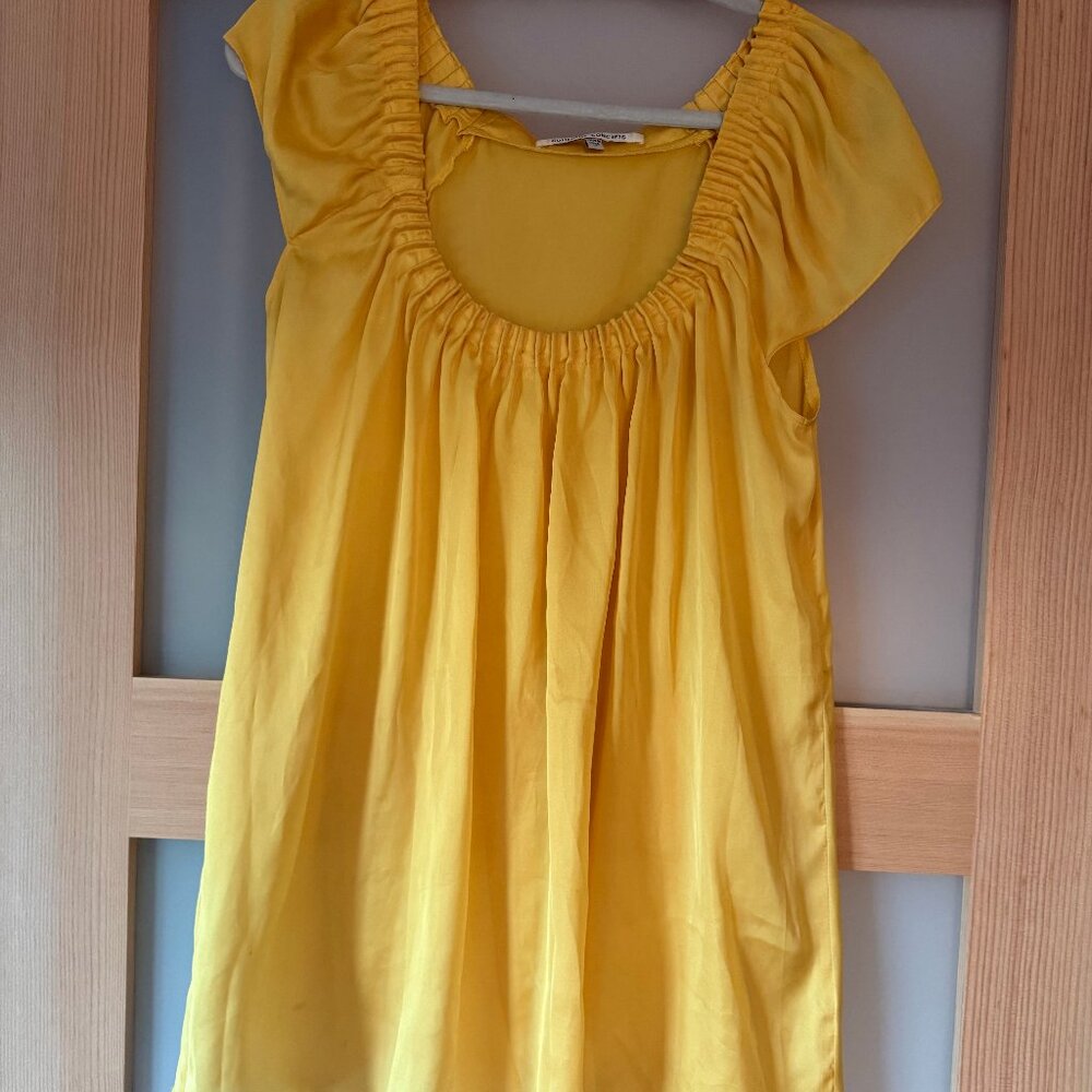 Yellow silky top